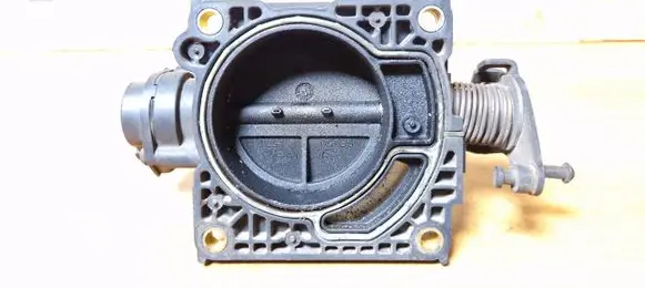 Ford Mondeo Mk III Throttle valve 1s7u9e927ca