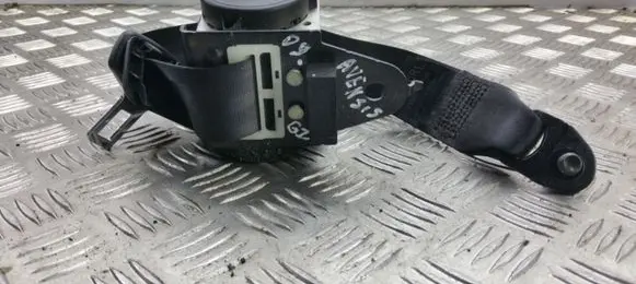 Toyota Avensis T270 Rear seatbelt 7336005180
