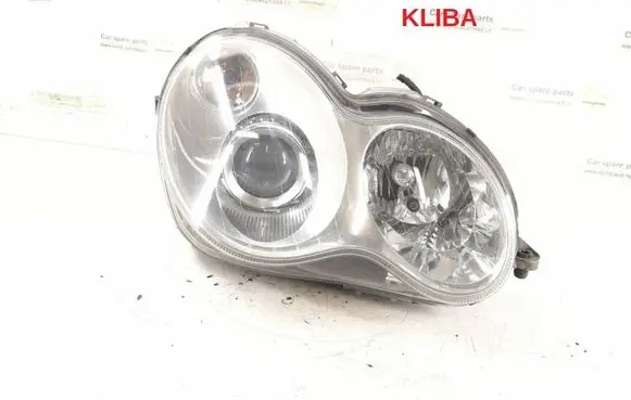 Mercedes-Benz C W203 Headlight/headlamp 2038203659 2038201685