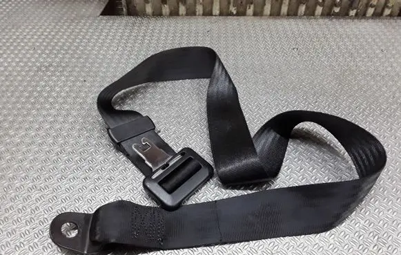 Alfa Romeo 166 Middle seatbelt (rear) 