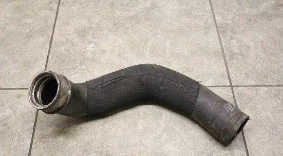 Mercedes-Benz R W251 Intercooler hose/pipe A2515280082