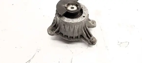 Engine mount bracket