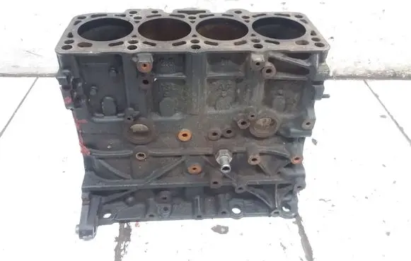 Volkswagen Transporter - Caravelle T5 Engine block CAA 03L021AP 80HBH