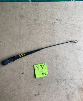 Ford Escort Front wiper blade arm 91AG17526B1A