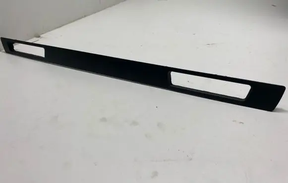 Dashboard glove box trim