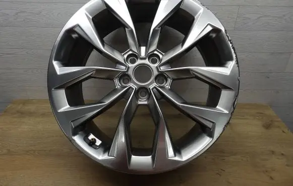 R20 alloy rim