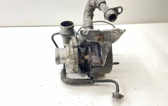 Audi A8 S8 D3 4E Turbo 057145701T