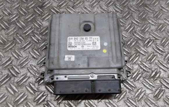 Mercedes-Benz R W251 Engine control unit/module 6421506577