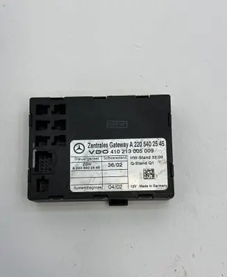 Mercedes-Benz S W220 Gateway control module A2205402545