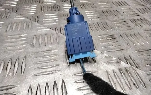Clutch pedal sensor