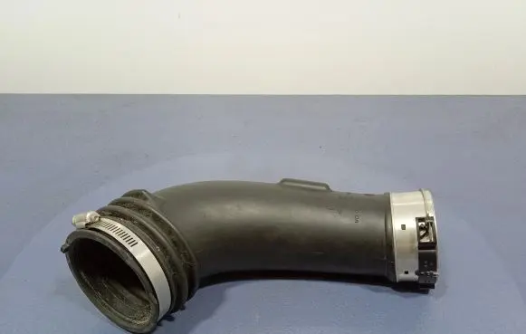 Intake resonator