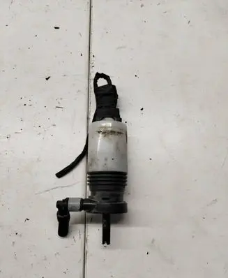 Volvo XC60 Windscreen/windshield washer pump 102828 168945 130315C