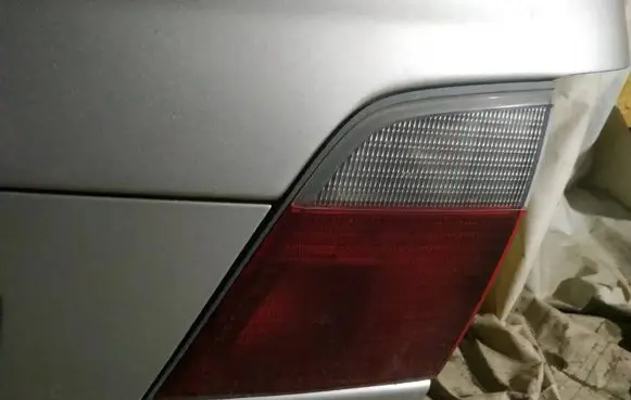 Nissan Primera Tailgate rear/tail lights