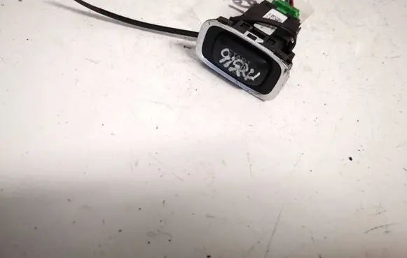 Volvo S80 Engine start stop button switch 31394113 10011479