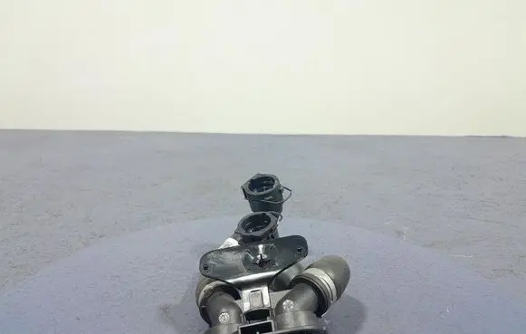 BMW X5 E53 Engine coolant pipe/hose 8780517