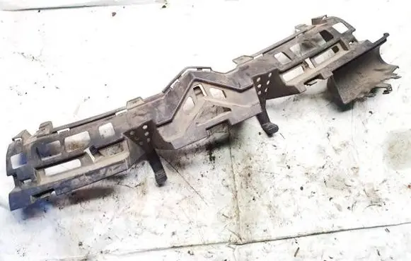 Citroen C4 I Front bumper mounting bracket 9654198680 2000637