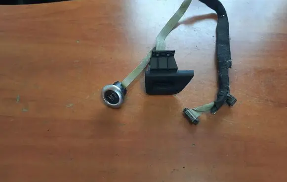BMW 1 E81 E87 Ignition lock 6954717-09