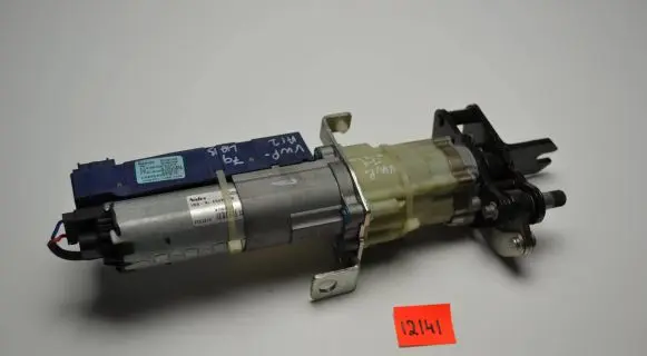 Volkswagen PASSAT B7 Tailgate hydraulic pump motor 3c9827384j