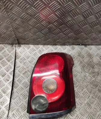 Toyota Avensis T250 Rear/tail lights
