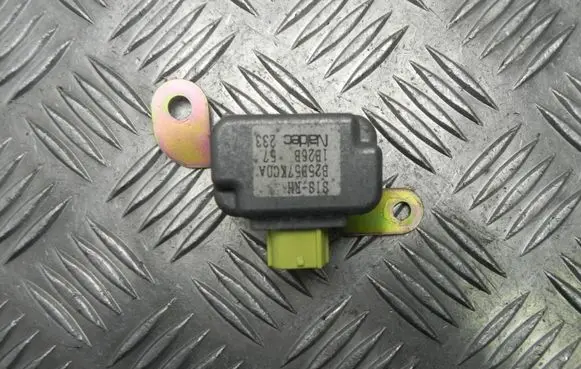 Mazda 323 Airbag deployment crash/impact sensor B25D57KC0A X3329