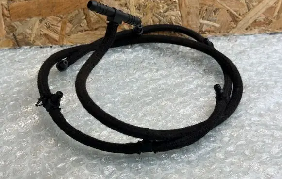 BMW 5 E39 Fuel return line/hose 