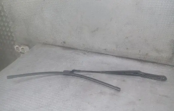 Opel Astra J Windshield/front glass wiper blade 3392125736 97036203