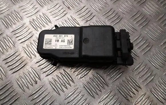 Volkswagen Touareg III Seat adjustment motor 4N0881073
