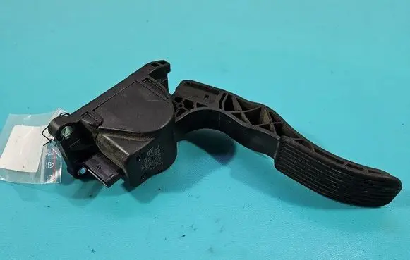Mercedes-Benz Vito Viano W447 Accelerator throttle pedal 0280755025 IMPRK1481547