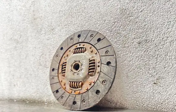 Opel Meriva A Clutch pressure plate 55351731