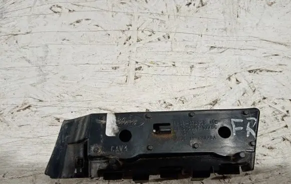 Ford Mustang VI Front bumper mounting bracket 17D958