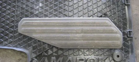 Volkswagen Amarok Rear sill trim cover 2H7864677