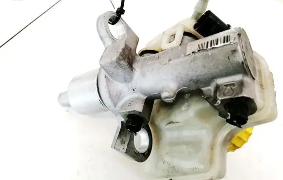 Volkswagen Phaeton Master brake cylinder