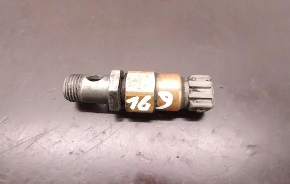 Volkswagen Golf IV Oil pressure sensor 6N0919081A D169