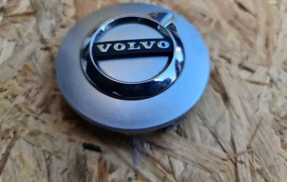 Volvo XC90 Original wheel cap 31400897 31445779