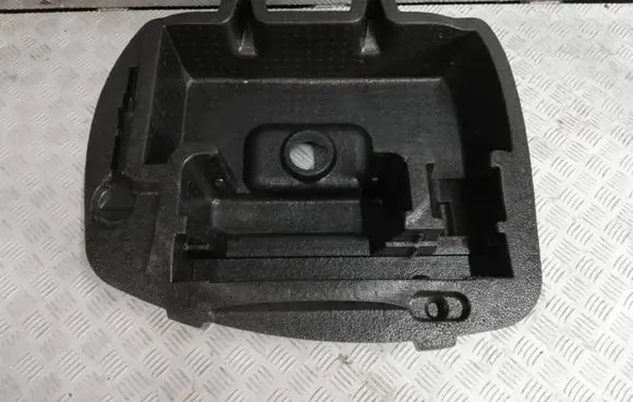 Citroen DS3 Other trunk/boot trim element 9670440380