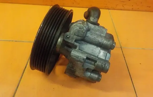 Opel Antara Power steering pump 3MB64