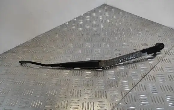 Mitsubishi Outlander Front wiper blade arm 6704 1613