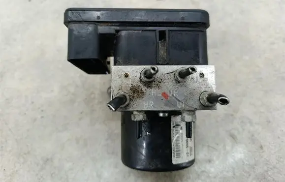 BMW 3 E90 E91 ABS Pump 