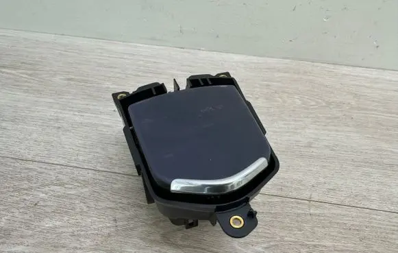 Ashtray (front)