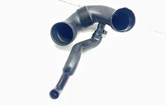 Mercedes-Benz ML W163 Turbo air intake inlet pipe/hose A6120940808