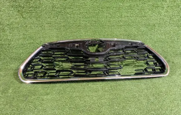 Toyota Highlander XU70 Front grill 
