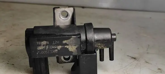 Lexus IS 220D-250-350 Turbo solenoid valve 70051308 258190R011
