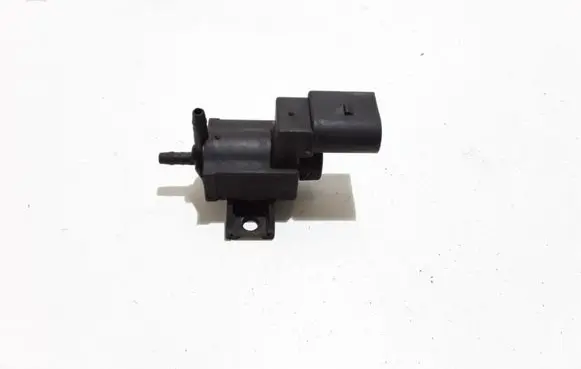 Audi A4 S4 B7 8E 8H Vacuum valve 037906283D 72809800