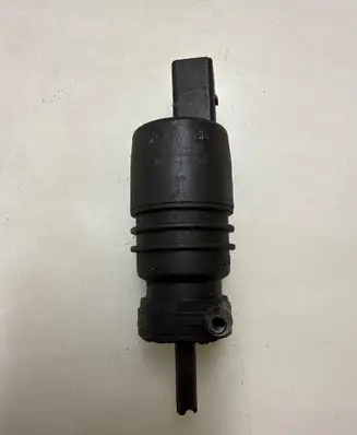 BMW 3 E46 Windscreen/windshield washer pump 8362154