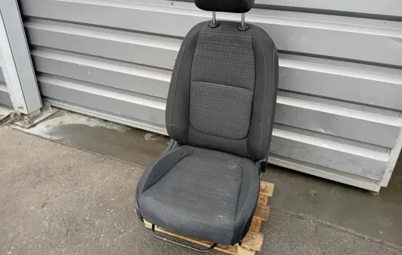 KIA Stonic Front passenger seat 