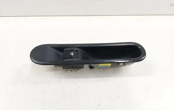Renault Espace - Grand espace IV Electric window control switch 8200012263 31144M