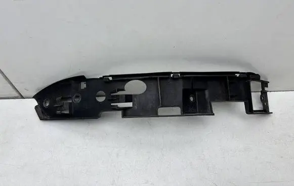 Volkswagen Touareg I Front bumper mounting bracket 7L6807184C