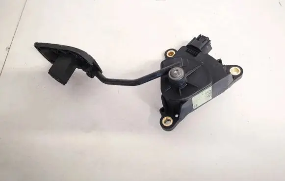 Nissan NV200 Accelerator throttle pedal