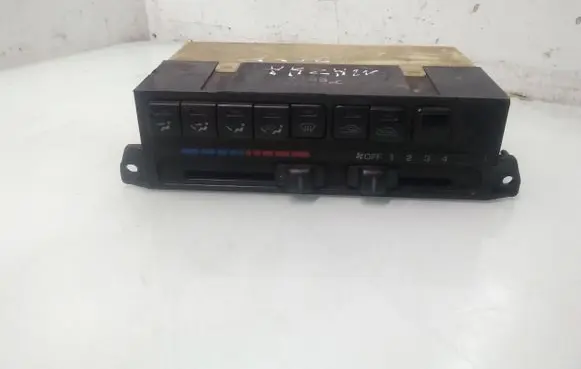 Mazda 323 F Climate control unit B01A