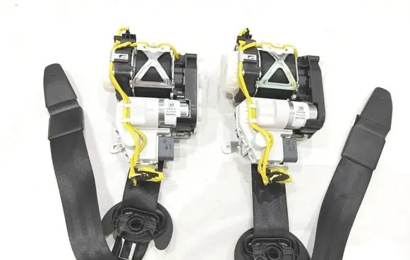 Audi A7 S7 4G Front seatbelt 4G8857705H 4G8857706P 4G8857706